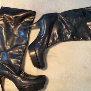 Yves Saint Laurent YSL Tribute Boots